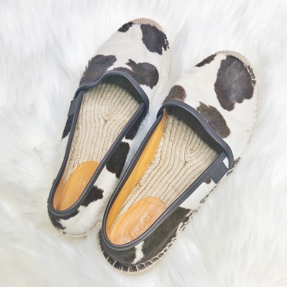 Gucci Cow Printed Calf Hair Espadrille Flats - Picture 3 of 8